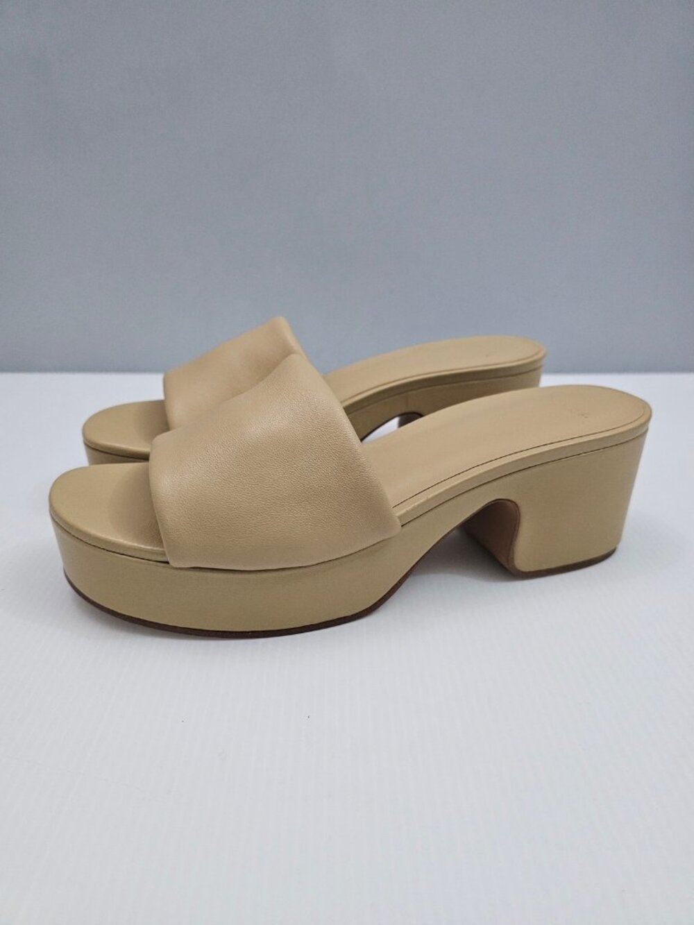 Vince Margo Platform Slide Sandal Womens 8.5 Blonde Leather Block Heel Chunky